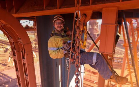 Técnico en Mantenimiento Mecánico Minero AIEP.