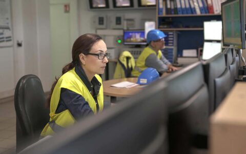 Técnico en Gestión de Procesos Mineros AIEP.