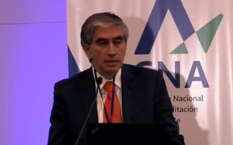 Marcelo Saenz AIEP en seminario internacional CNA