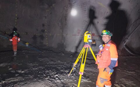 Cristian Levio - Técnico en Topografía AIEP